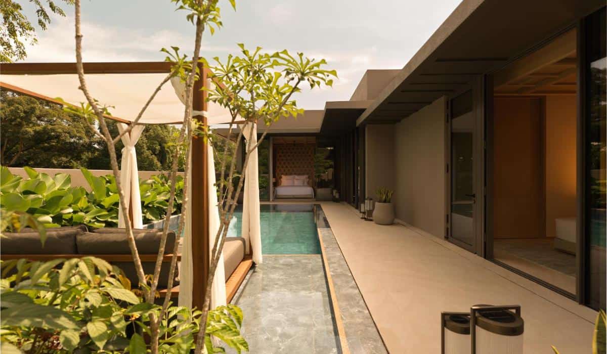 pool hotel singapore